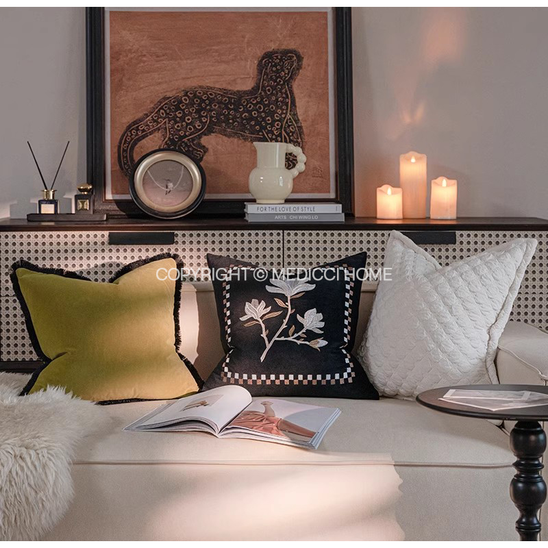 Medicci sarung bantal lempar d - Interior Design Studio ulasan dan harga